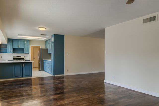 6429 Louise Place NE, Albuquerque, NM 87109