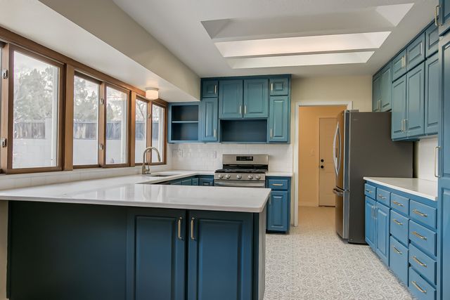 6429 Louise Place NE, Albuquerque, NM 87109