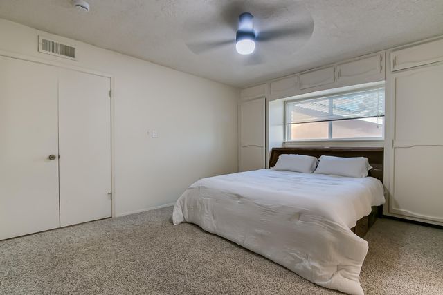 6429 Louise Place NE, Albuquerque, NM 87109