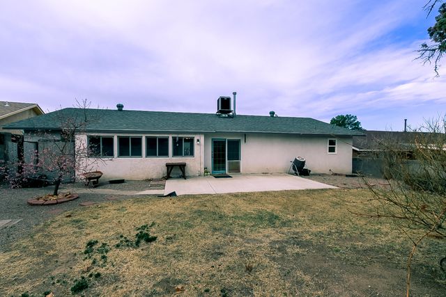 6429 Louise Place NE, Albuquerque, NM 87109