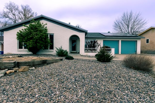 6429 Louise Place NE, Albuquerque, NM 87109