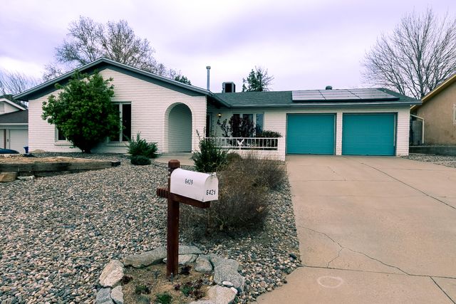 6429 Louise Place NE, Albuquerque, NM 87109