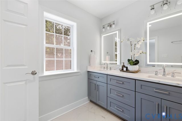505 W Drive Cir, Henrico, VA 23229