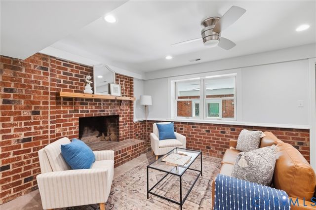 505 W Drive Cir, Henrico, VA 23229