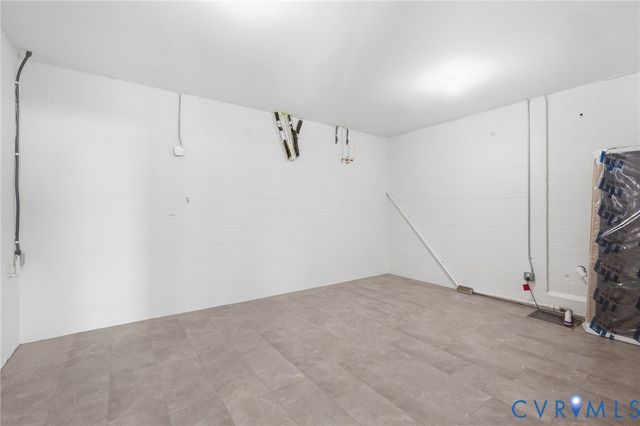 505 W Drive Cir, Henrico, VA 23229