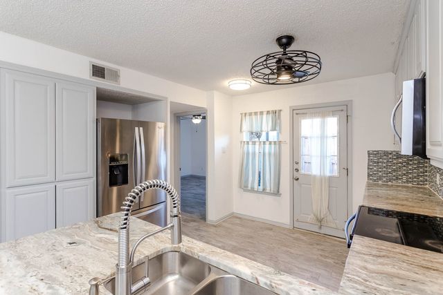 1809 Spring Creek Parkway W C2, Plano, TX 75023