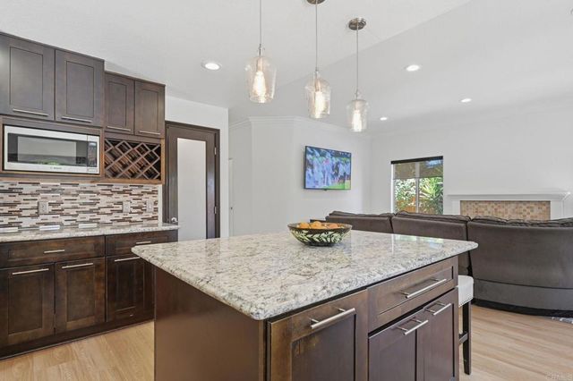 5217 Alamosa Park Drive, Oceanside, CA 92057