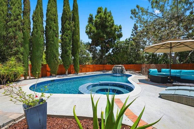 5217 Alamosa Park Drive, Oceanside, CA 92057