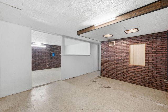 2528 S Exchange Pl, Wichita, KS 67217