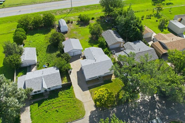 2528 S Exchange Pl, Wichita, KS 67217