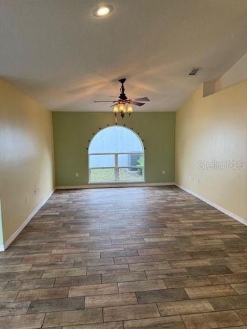 8004 E SETTLERS CREEK LANE, Lakeland, FL 33810