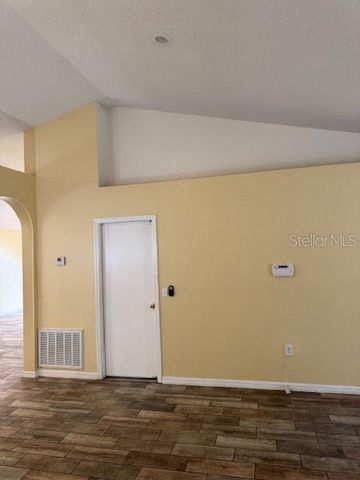 8004 E SETTLERS CREEK LANE, Lakeland, FL 33810