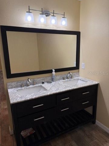 8004 E SETTLERS CREEK LANE, Lakeland, FL 33810