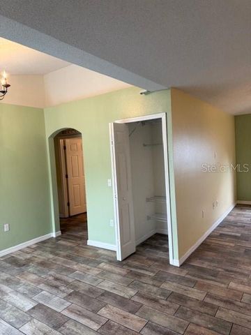 8004 E SETTLERS CREEK LANE, Lakeland, FL 33810