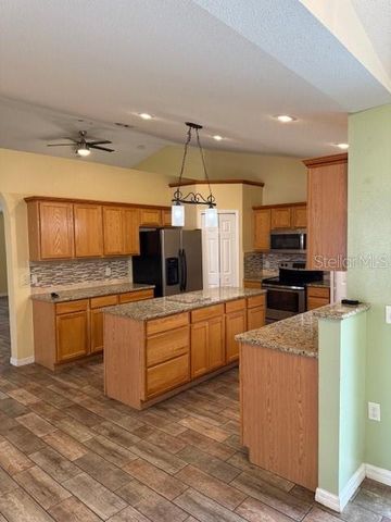 8004 E SETTLERS CREEK LANE, Lakeland, FL 33810