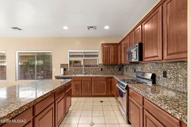 2730 E Scenic Overlook Place, Tucson, AZ 85739