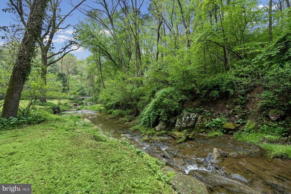 Image 40 of property listing at 2056 BROWN RD, Finksburg, MD 21048
