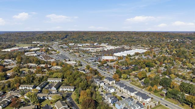 810 Bellevue Rd Apt 214, Nashville, TN 37221