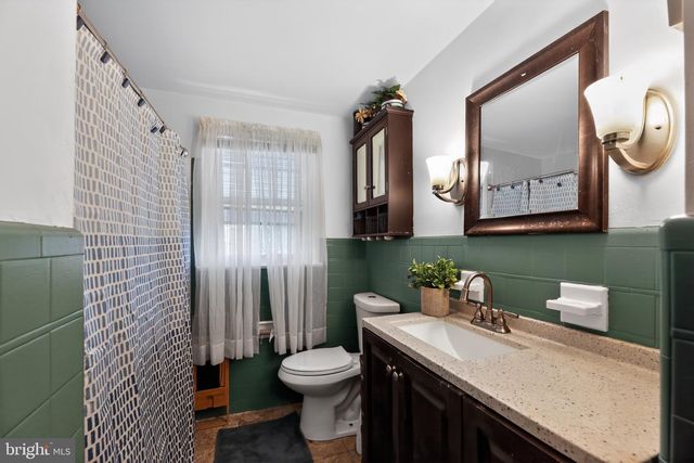 4787 OAK TER, Pennsauken, NJ 08109