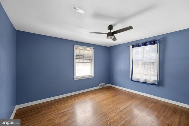 4787 OAK TER, Pennsauken, NJ 08109