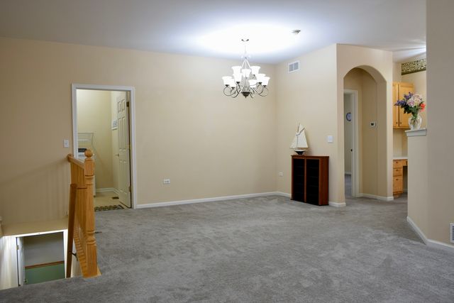 1126 N Oakwood Drive 1126, Fox Lake, IL 60020