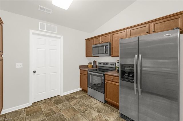 706 Chas Court, High Point, NC 27265