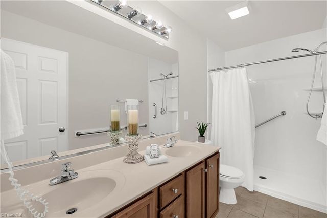 706 Chas Court, High Point, NC 27265