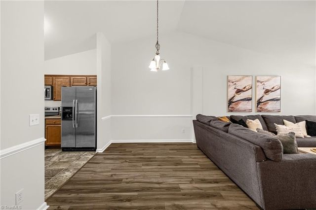 706 Chas Court, High Point, NC 27265