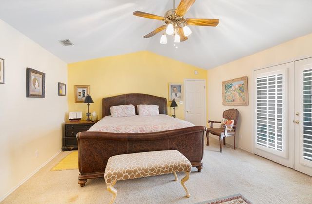721 Riverhill Blvd, Kerrville, TX 78028