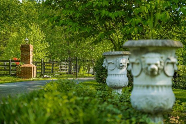 602 Cecil Wyatt Road, Corbin, KY 40701