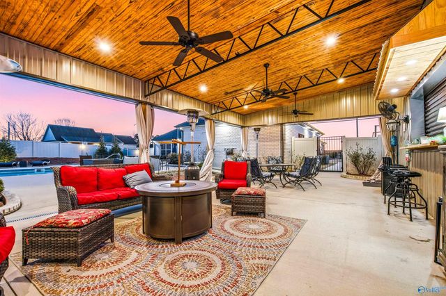 22542 Sharp Road, Athens, AL 35613