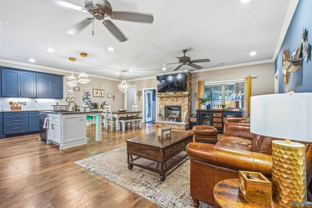 22542 Sharp Road, Athens, AL 35613