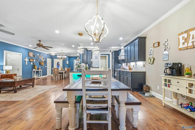 22542 Sharp Road, Athens, AL 35613