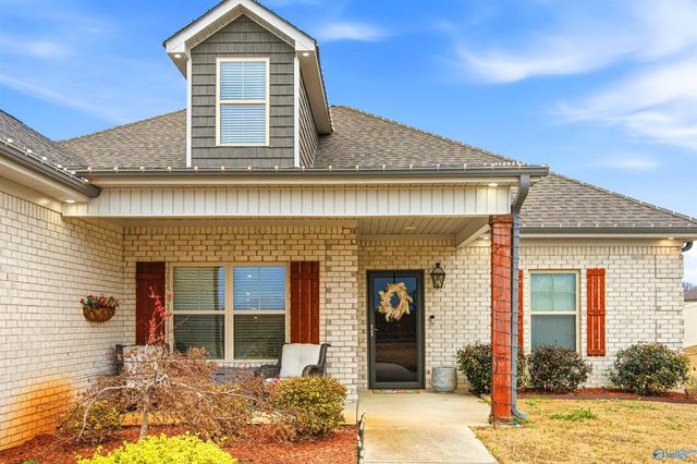 22542 Sharp Road, Athens, AL 35613