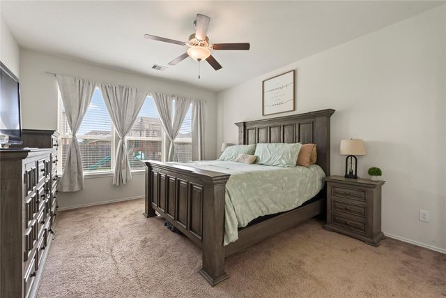 615 Laurel Trail Lane, La Marque, TX 77568