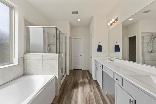 615 Laurel Trail Lane, La Marque, TX 77568