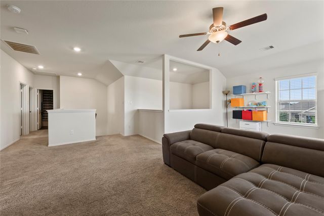 615 Laurel Trail Lane, La Marque, TX 77568