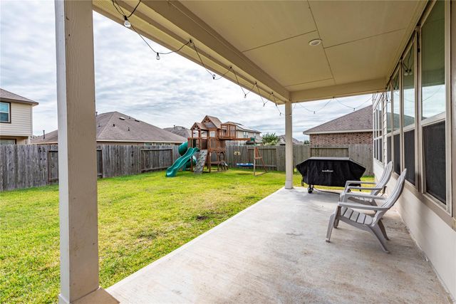 615 Laurel Trail Lane, La Marque, TX 77568