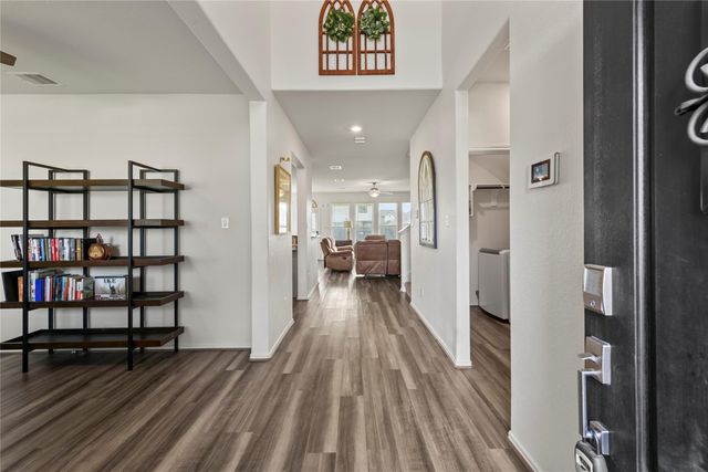 615 Laurel Trail Lane, La Marque, TX 77568