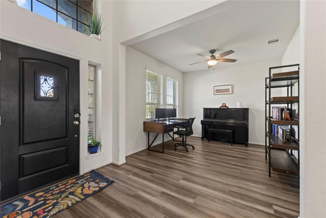 615 Laurel Trail Lane, La Marque, TX 77568