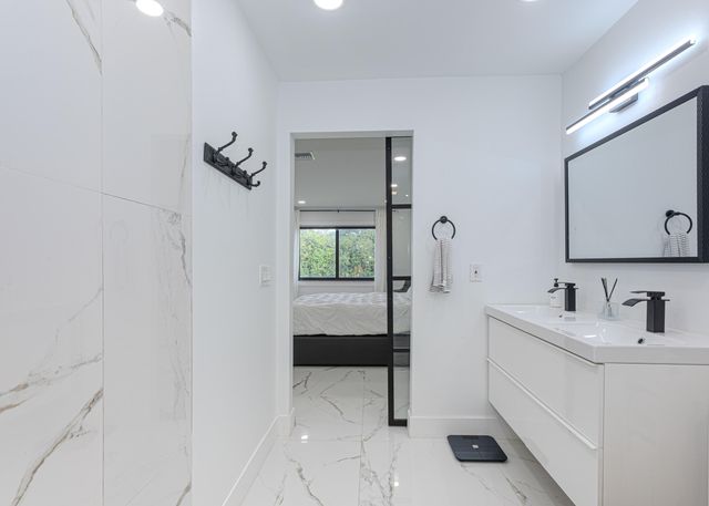 8545 Casa Del Lago F, Boca Raton, FL 33433