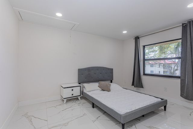 8545 Casa Del Lago F, Boca Raton, FL 33433