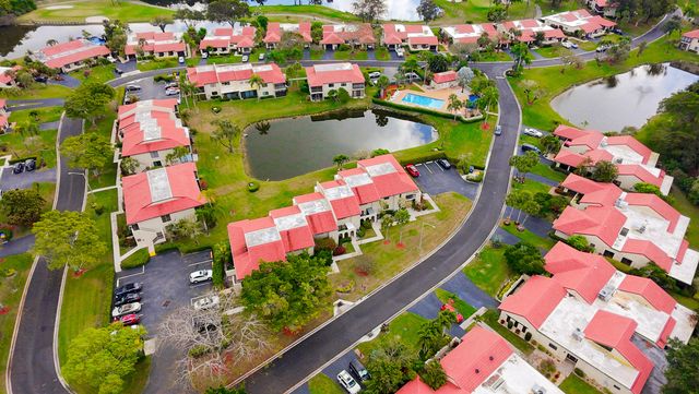 8545 Casa Del Lago F, Boca Raton, FL 33433