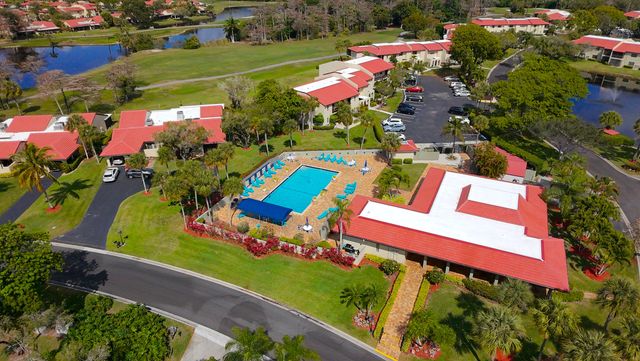 8545 Casa Del Lago F, Boca Raton, FL 33433