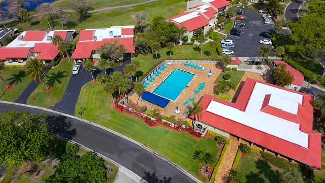 8545 Casa Del Lago F, Boca Raton, FL 33433