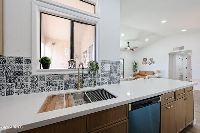6550 N 47TH Avenue 212, Glendale, AZ 85301