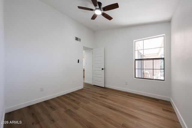 6550 N 47TH Avenue 212, Glendale, AZ 85301
