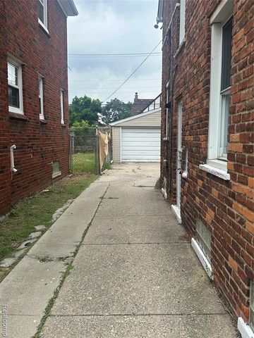17544 Woodingham Drive, Detroit, MI 48221