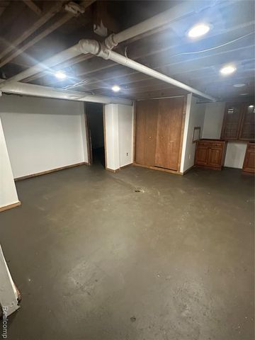17544 Woodingham Drive, Detroit, MI 48221