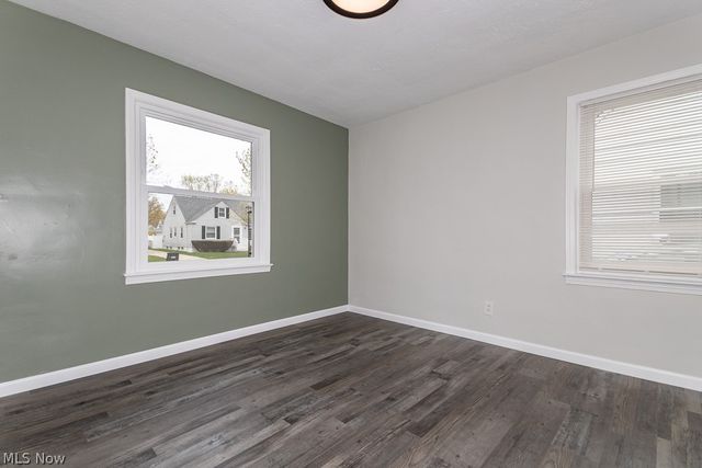 434 E 272nd Street, Euclid, OH 44132